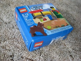 LEGO City, 7566 Farmer, Dog & Pig, Sealed Set