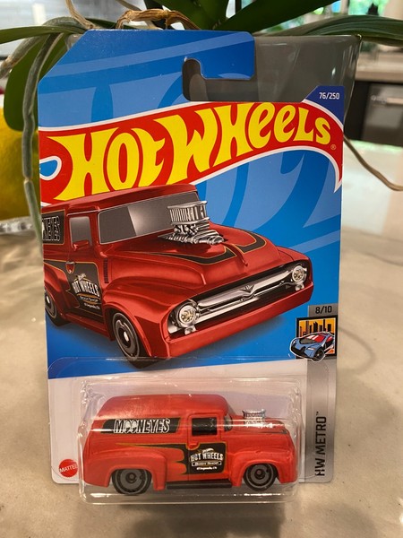 2022 Hot Wheels #76 HW Metro 8/10 '56 Ford F-100 Primer Red-image