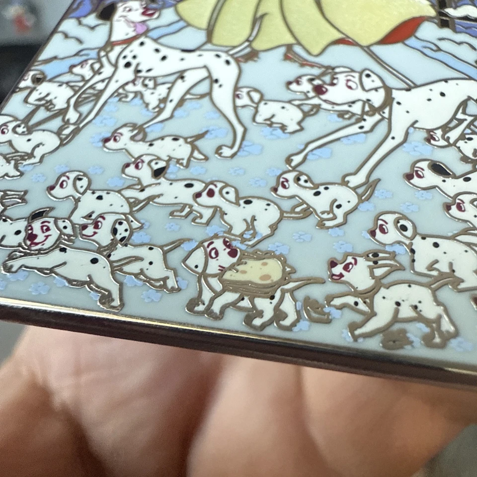 Эмалированная булавка Disney Cruella De Vil 101 Dalmatians Fantasy ограниченный выпуск - Изображение 2 из 4