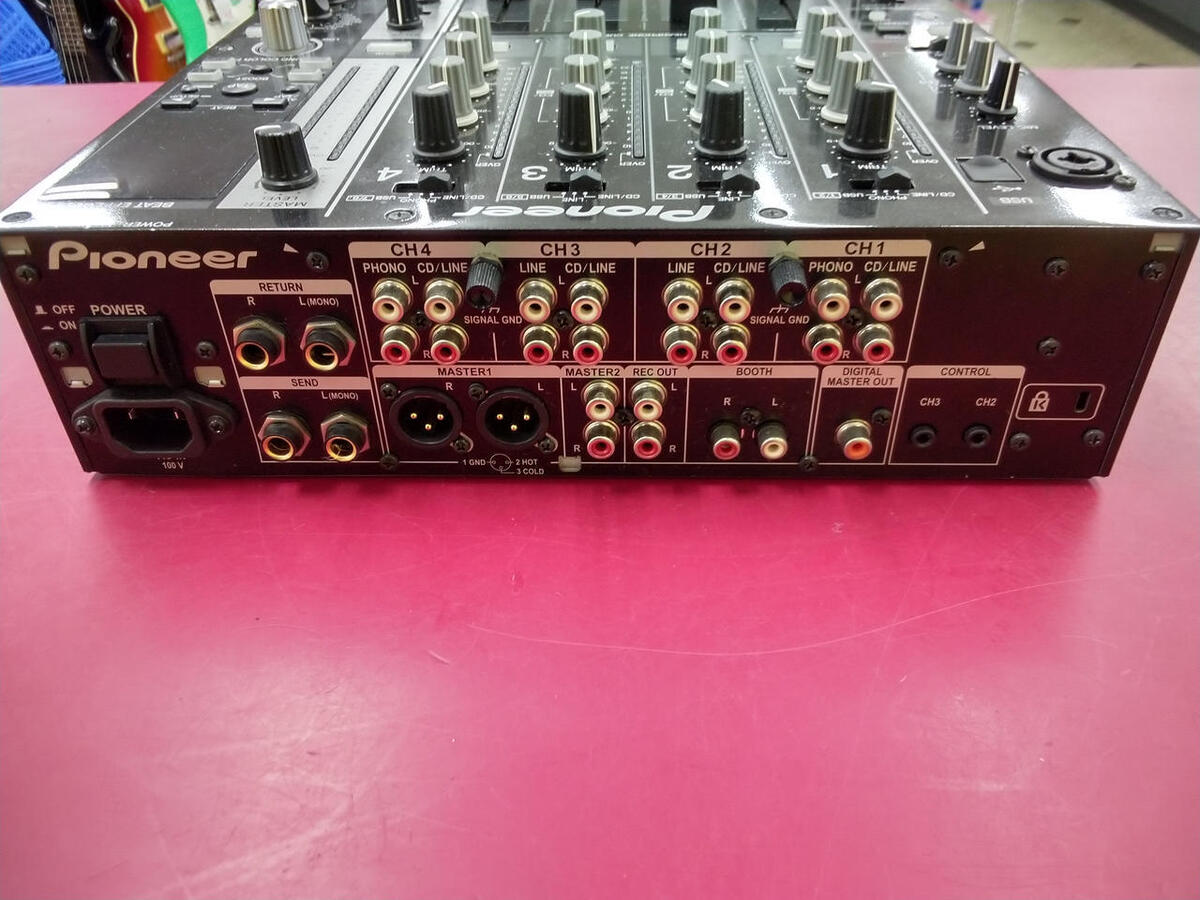 Pioneer DJ DJM-750 DJ Mixer Full Working and Excellent Pioneer DJ DJM-750 DJ Mixer Full Working and Excellent