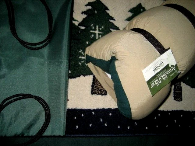 EQUINOX* EX/ LG CAMPING/( 17" X 18") PILLOW PACKS TO 14"X9" USA+ SACK reg$37.45