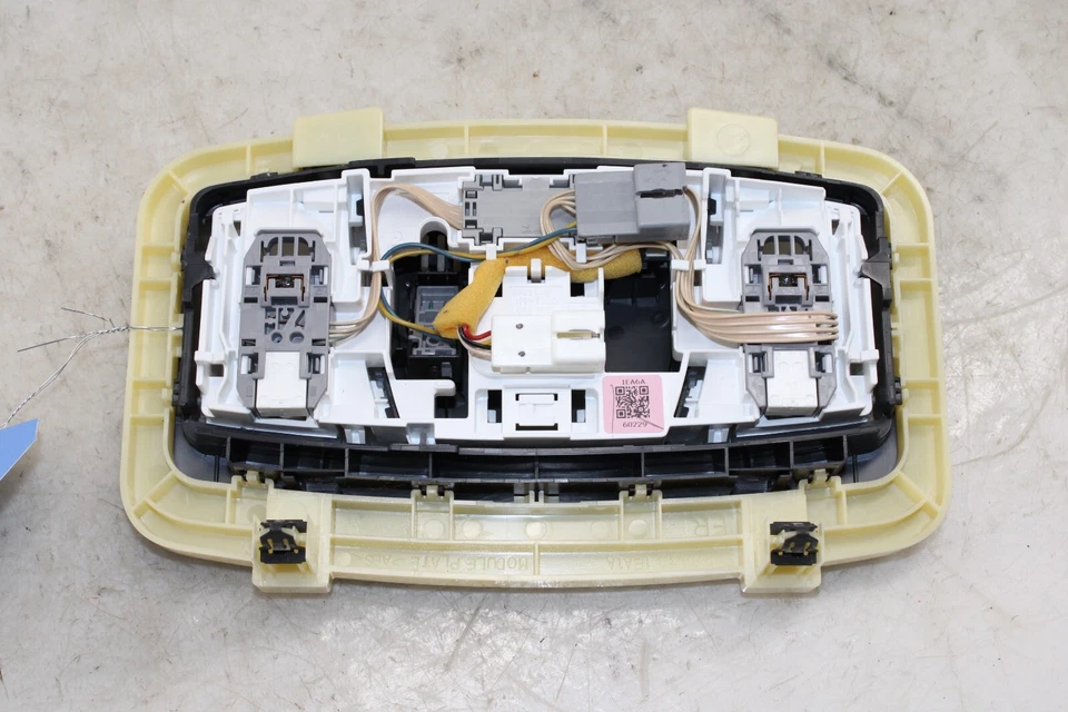 Nissan 370z 2013-2020 cupé luz domo OEM FV110 Foto 3 de 3