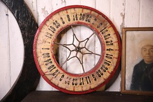 Antique Gambling Roulette Wheel Casino Game Wood Carnival Sign Vintage circus