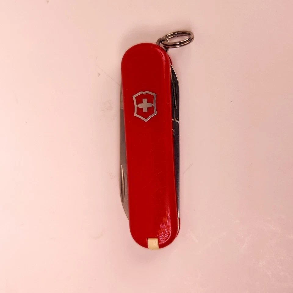 Swiss Army Knife Victorinox 58mm Pocket Knife Classic SD Red - Image 4 of 4
