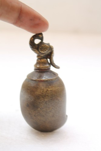 Antique Original Bronze Mango Shaped Peacock Engrave Lime Paste Chuna Box NH2757 - 第 2/8 張圖片