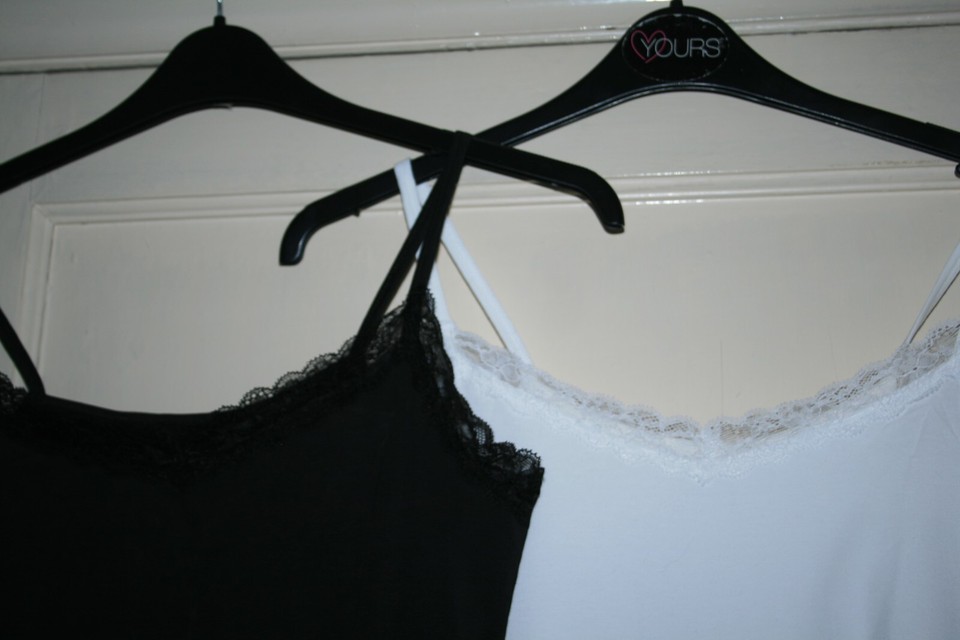 2 PACK BNWT SIZE 16 IRIS & LILLY BLACK & WHITE LACE TRIM VESTS eBay