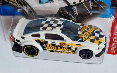 2022 Hot Wheels 2005 Ford Mustang in 1/64 # HCX88 HW Pony Spoiler Alert