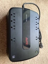 Backup power battery and surge protector APC UPS: 550VA  120V BE550G
