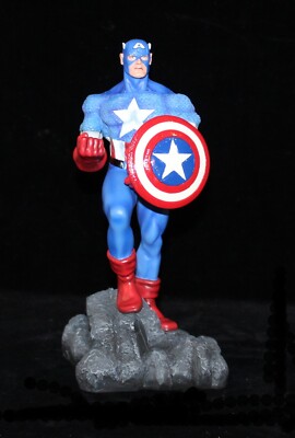 DIAMOND SELECT MARVEL THE NEW AVENGERS CAPTAIN AMERICA RESIN STATUE Rarität OVP