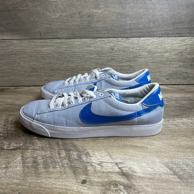 nike swoosh stripe shoes