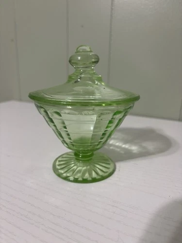 Vintage Anchor Hocking Green Depression Glass Uranium Sherbet Cup With Lid