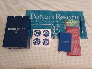 POTTERS RESORT ''GOODY BAG'' BOWLS PRIZE