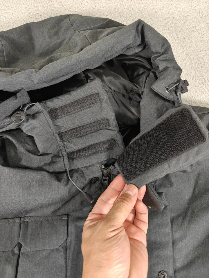 Chaqueta Gramicci F/CE Para Hombre Mediana Carbón Con Capucha Aislante Puffer GUJ2-F3007 Foto 4 de 4