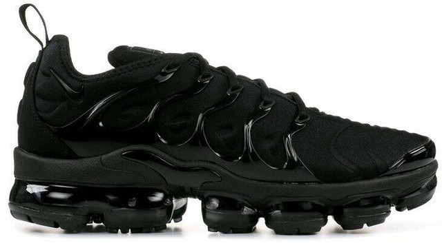 tn vapormax triple black