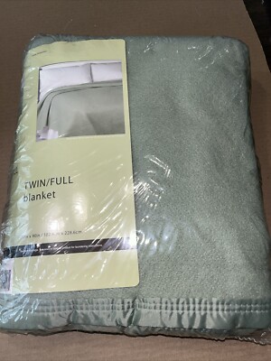 Owen Manufacturing Twin/Full Blanket 100% Polyester 72  x 90  Sage/Green