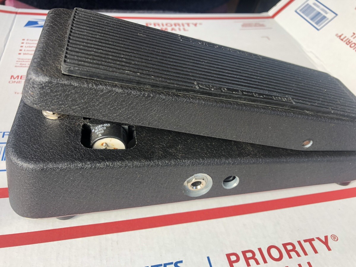 Jim Dunlop CRYBABY Original GCB95 CRY BABY Wah Guitar Effect Pedal