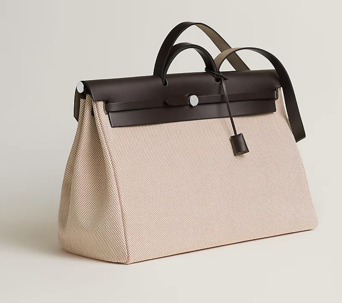 HERMES エルメス キャビン返却用のHerbag Zipバッグ Herbag Zip cabine bag | Hermès USA