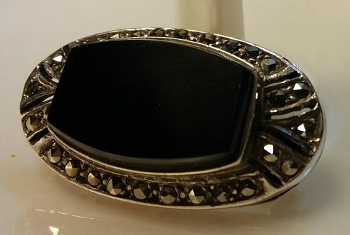Vintage Jewelry: 1 I/8" Silver Marcasite Brooch 04-01-2020