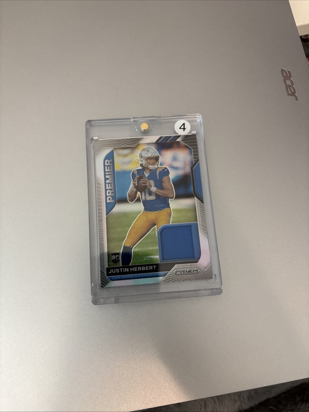 2020 Panini Prizm - Premier Jerseys Justin Herbert #29 (MEM, RC)