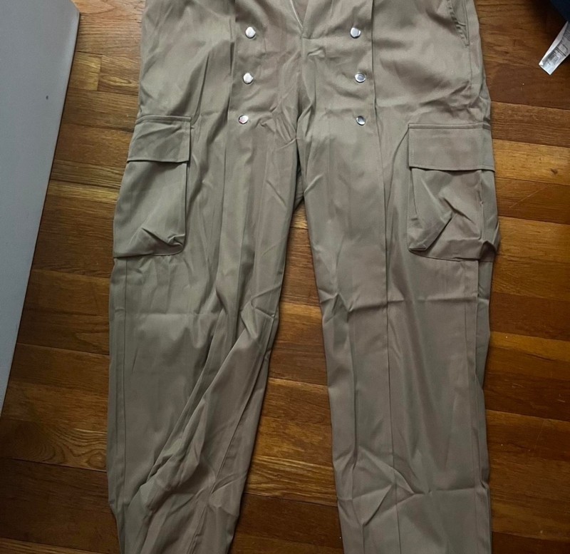 Mens medium brown cargo pants