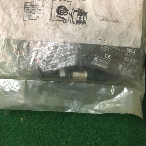 Allen Bradley 800E-3DL3GX20 Latch Mount Green Lamp 24v - Picture 4 of 5