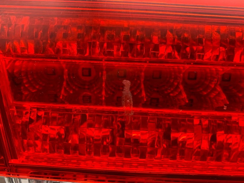 OEM 10-12 Lincoln MKZ híbrido trasero izquierdo conductor interior trasero maletero tapa luz lámpara Foto 3 de 4