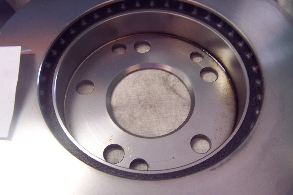 PAR DE ROTORES FRENO DELANTERO MERCEDES BENZ (2) 2014211312 ALEMANIA 190E Foto 2 de 3