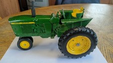 Vintage Ertl 1/16 scale 1960s John Deere 3020 . Preowned