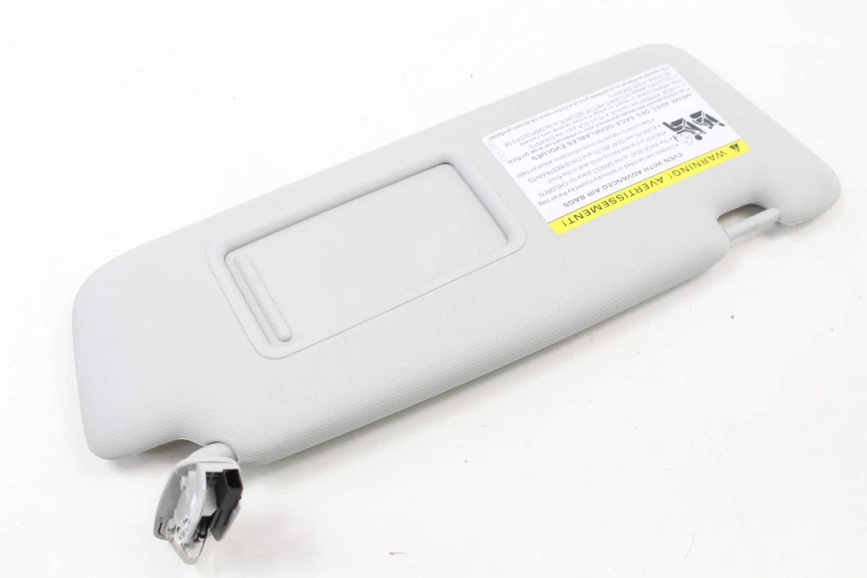 2009-2012 AUDI A4 QUATTRO - Right SUN Visor / Mirror 8K0857552L - Image 2 of 4