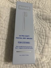    PROVINCE APOTHECARY Ultra Soft Facial Brush   Smoothes Fine Lines