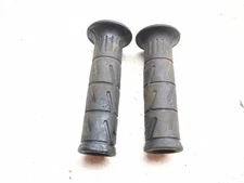 03 04 Kawasaki ZZR 600 Throttle Tube And Grips