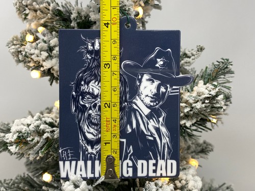 The Walking Dead Christmas Ornament With Rick Grimes - Brand New - Picture 5 of 12