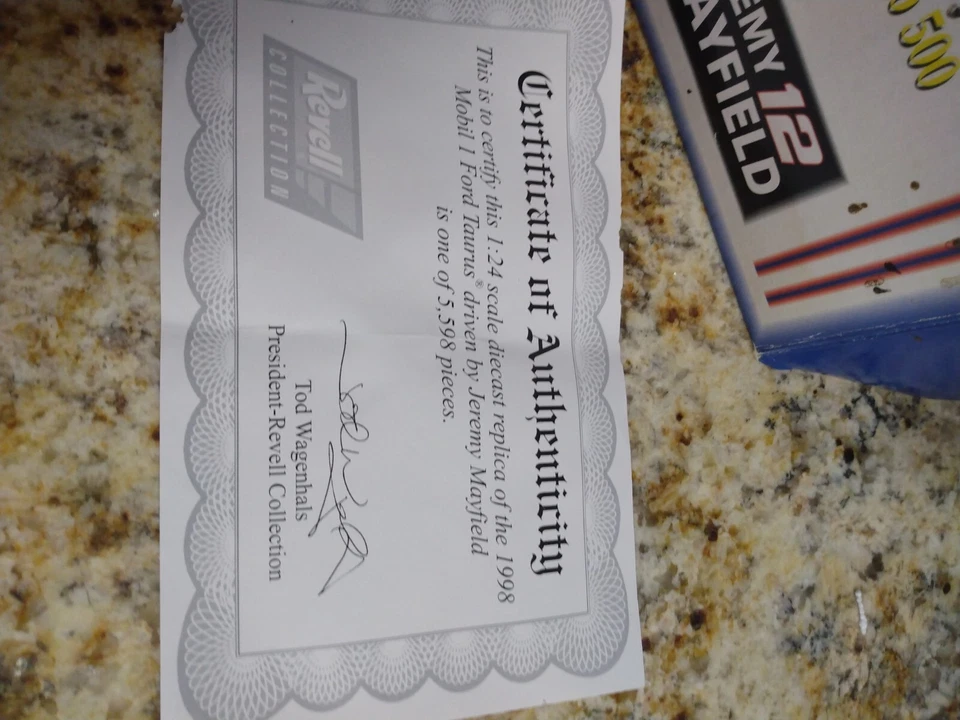 Ford Tauris Mobil 1 Jeremy Mayfield #12 Revell 1998 fundido a presión 1:24 Foto 4 de 4