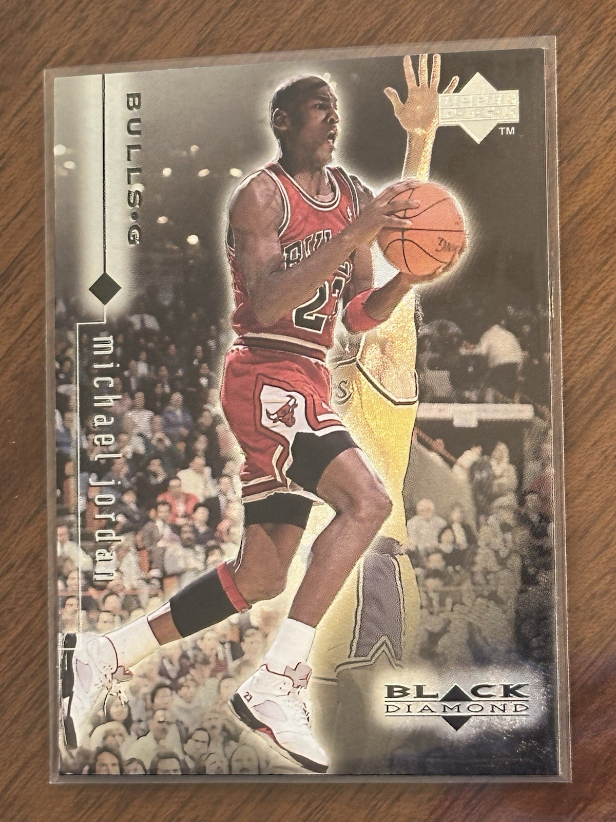 1998-99 Upper Deck Black Diamond Michael Jordan Chicago Bulls Card #6