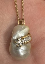 Pearl Diamond Necklace 14 Karat Yellow Gold. Retail $1500