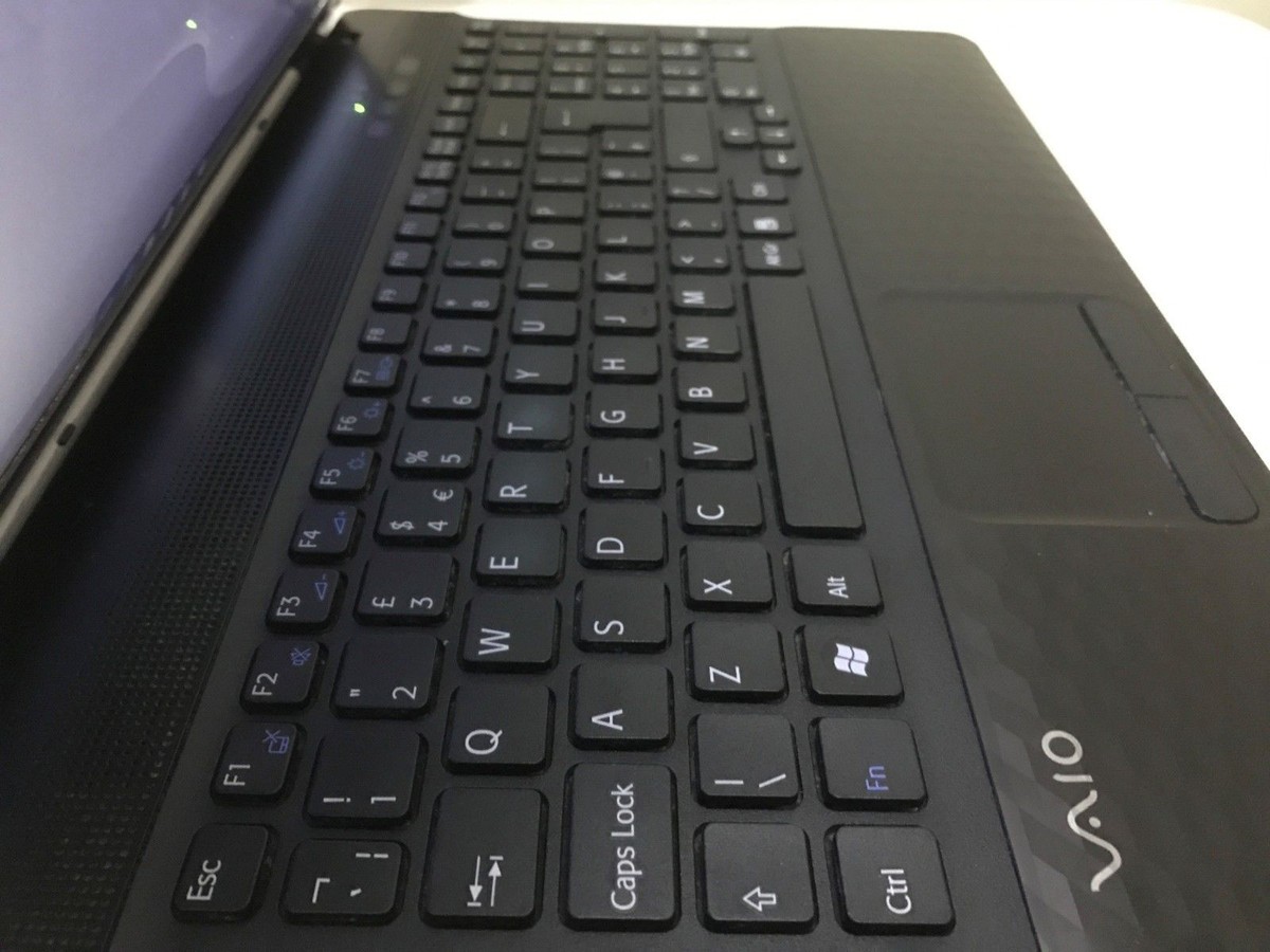 Sony VAIO VPCEH 15.6 Sony VAIO VPCEH 15.6