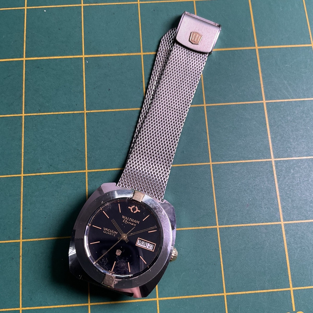 時計 WALTHAM Dynax VACUUM QUARTZ VINTAGE WALTHAM DYNAX QUARTZ SWISS FOR PARTS OR REPAIR WATCH