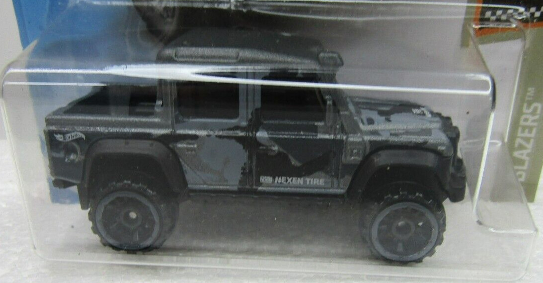 Hot Wheels 2019 '15 Land Rover Defender Double Cab #14/250