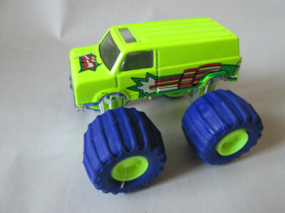 Hi-Way Cruisers Big Foot 4x4 Monster Van w/Road Runner Purple Wheels Bluegrass