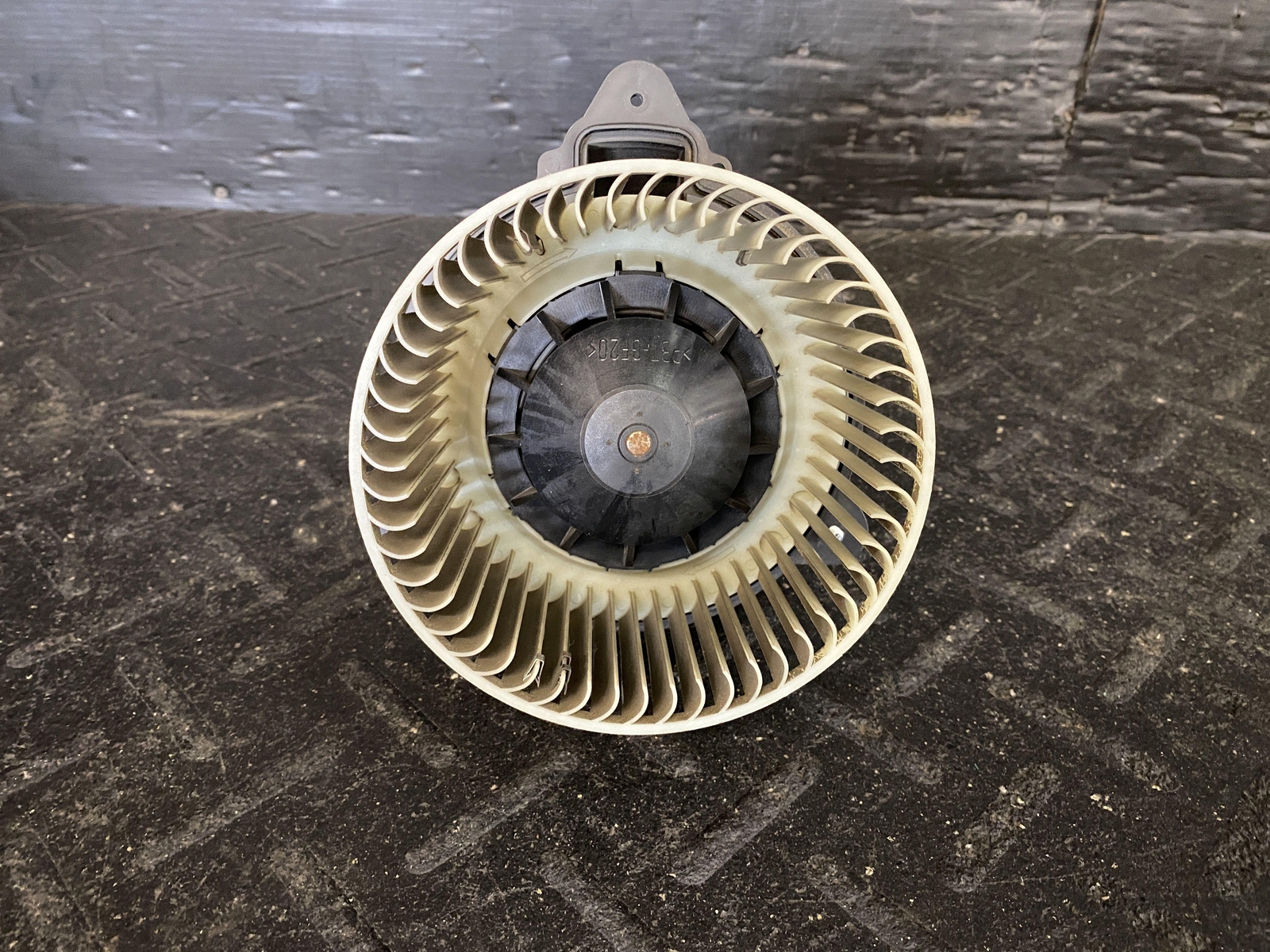 03-12 MASERATI QUATTROPORT A/C AIR HEAT HEATER HVAC BLOWER MOTOR ID 054123