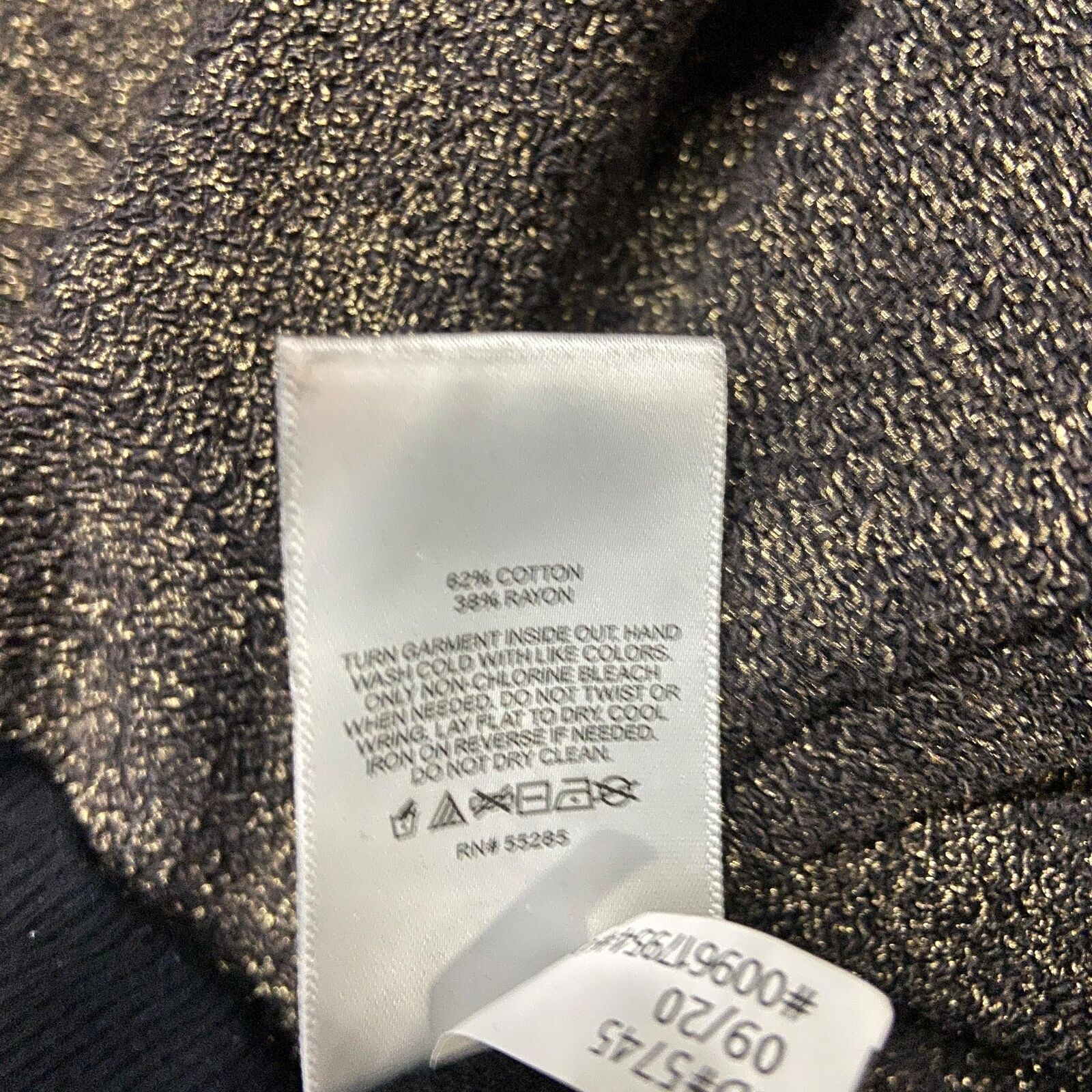 EXPRESS Round Neck Ribbed Pullover Black/Gold Kni… - image 8