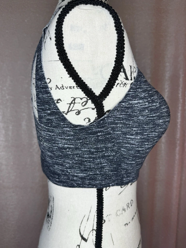 Victoria Sport Angel Max Wireless Bra 32DDD Gray Comfort High Impact Lined Logo - Image 2 of 4