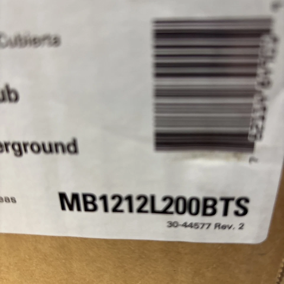 Eaton MB1212L200BTS Outdoor Loadcenter with Meter Socket 200 AMP 12 Spaces. 2416 - Image 2 of 4