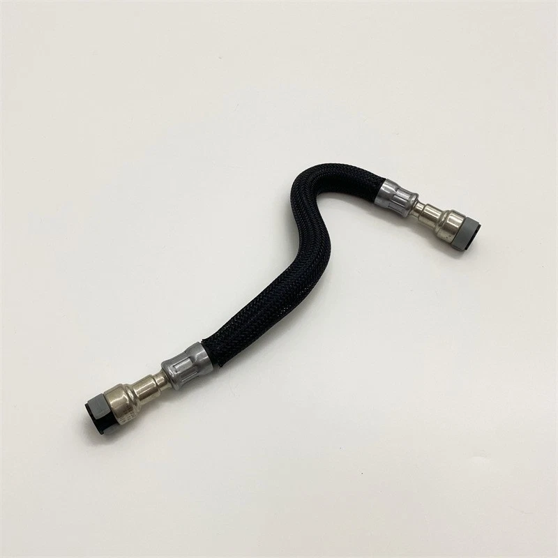 Nueva línea de entrada de manguera de combustible a bomba de combustible de alta presión para BMW 550i 650i 750Li Foto 4 de 4