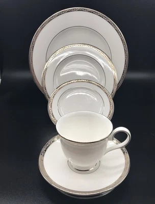 LENOX LANDMARK PLATINUM COMPLETE PLACE SETTING NEW - MINT CONDITION