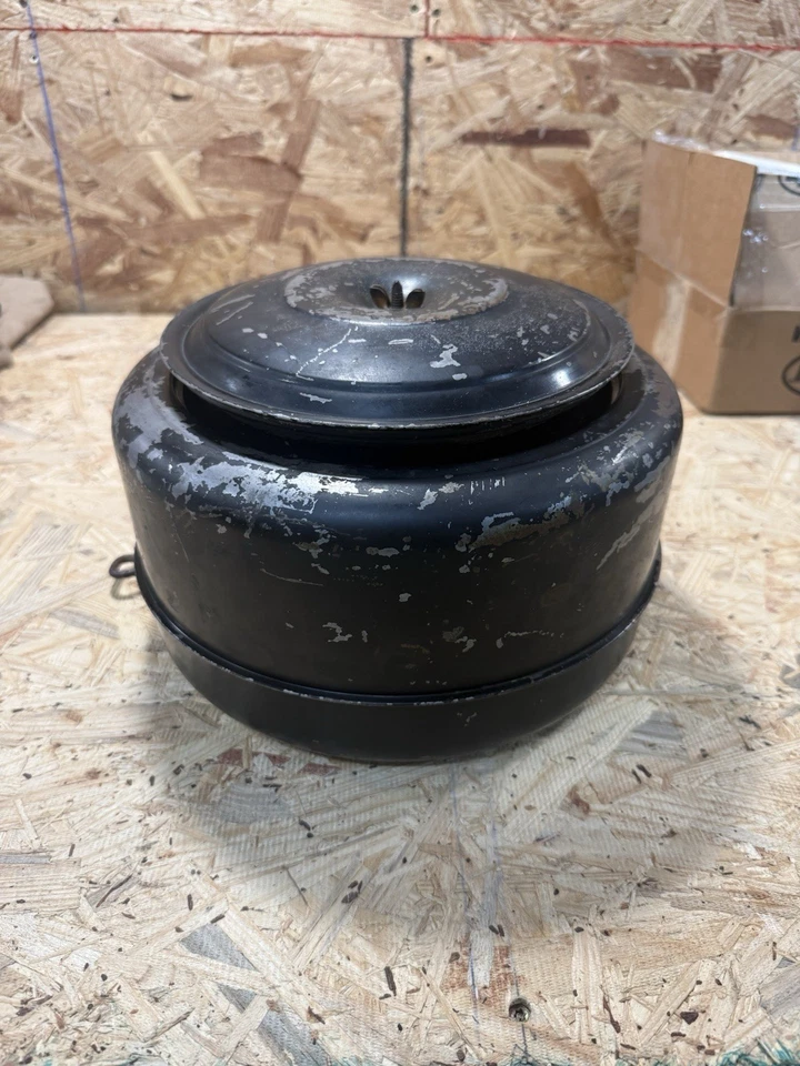 Filtro de aire de baño de aceite Ford 1949 a 1952 Foto 2 de 4