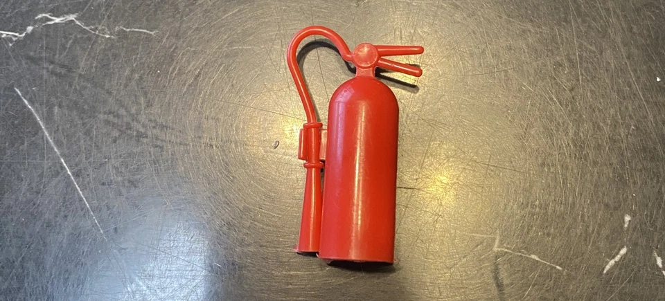 Ideal Team Scramble Rig Jeep Fire Extinguisher Action Figure Vehicle Accessory - Image 4 of 4