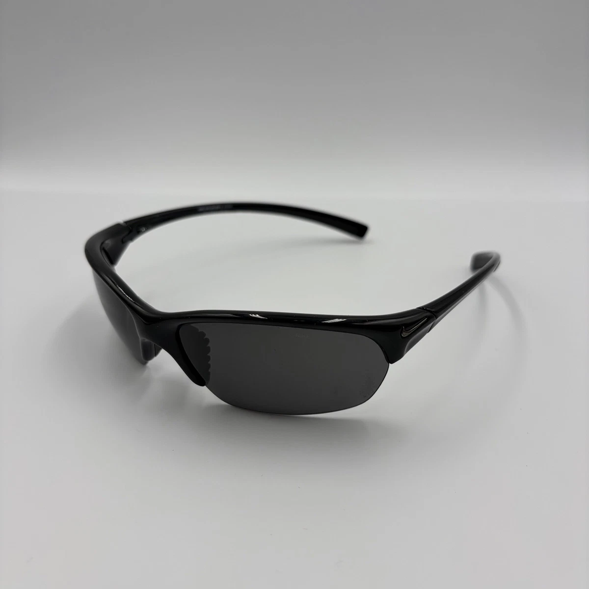 Nike Max Optics サングラス ブラック/グレー Мужские солнцезащитные очки Nike MAX Optics Indiana - огромный