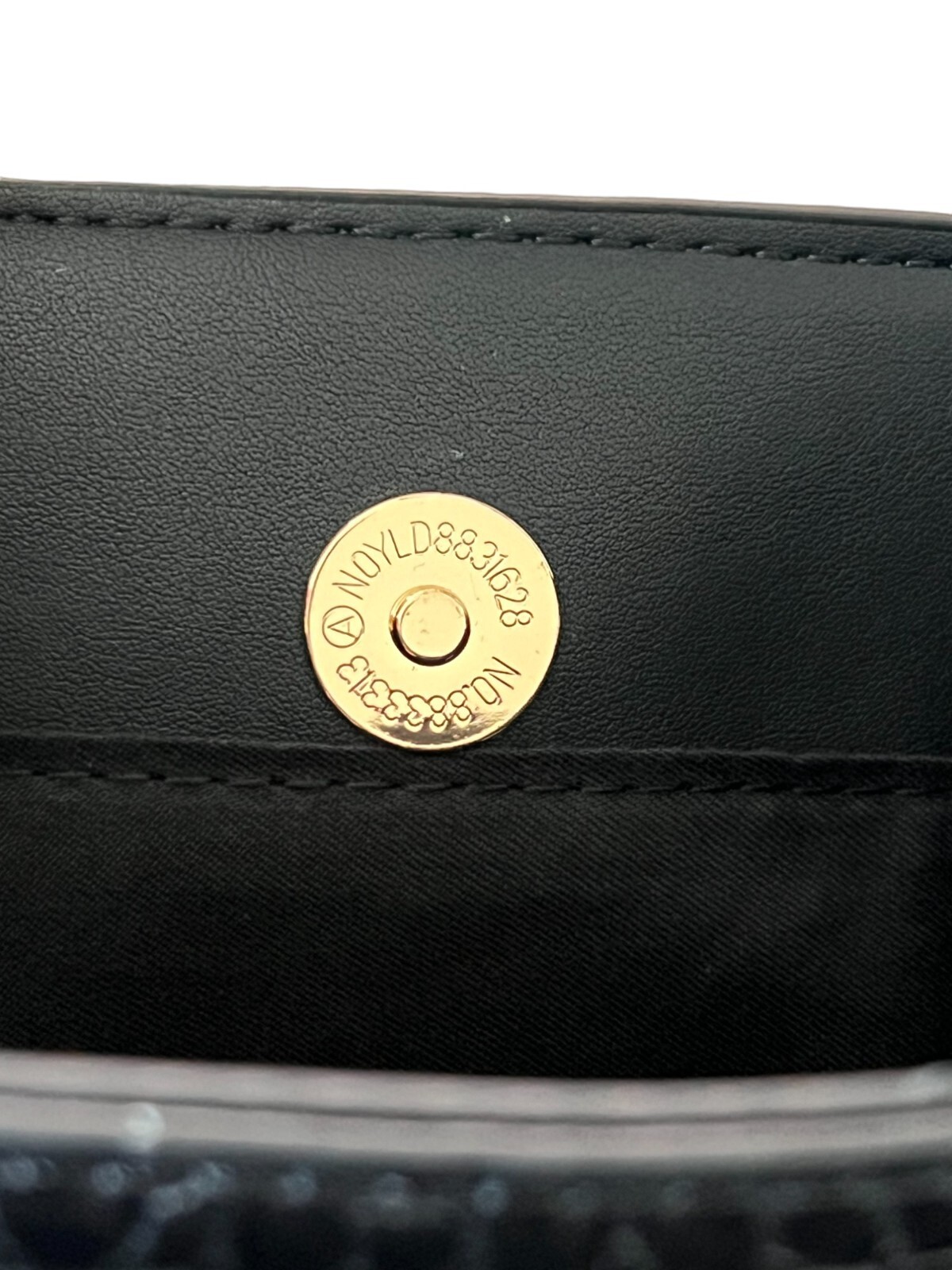 AOTA Women’s NWT Handbag Black Crossbody Croc Faux Leather Double Compartments