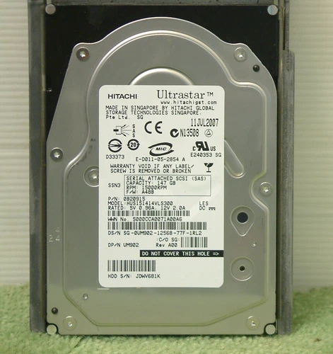 Hitachi UltraStar HUS151414VLS300 147GB 15K SAS 3.5" Hard Drive +/- Dell Caddy